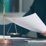 la-direccion-de-la-administracion-y-su-vinculacion-con-la-direccion-politica-y-la-defensa-del-estado-derecho-constitucional